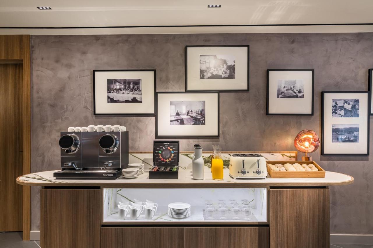 Barcelo Funchal Oldtown Hotel Eksteriør billede The coffee bar at the lounge